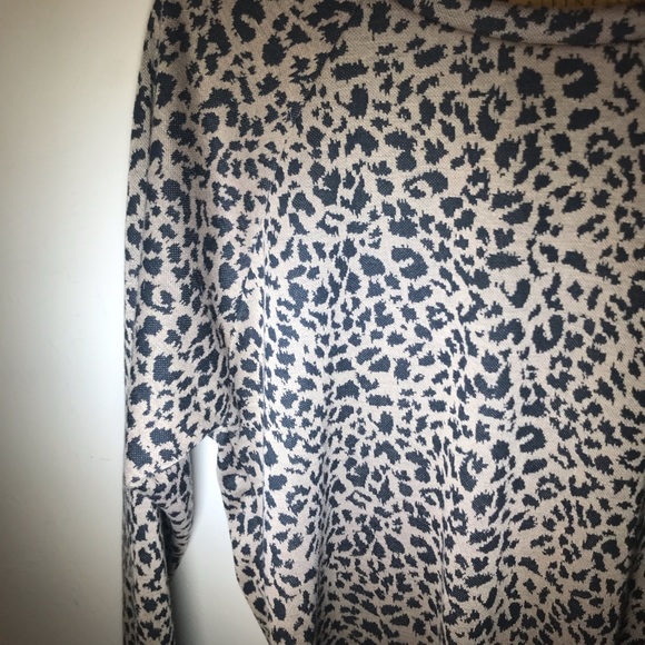 Leopard Sweater - Picture 8 of 8